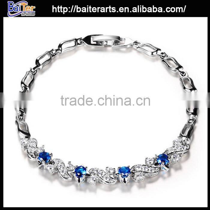 Custom Color Heart Shape Crystal Bangle Bracelet Cheap Pave Crystal Bracelet Wholesale