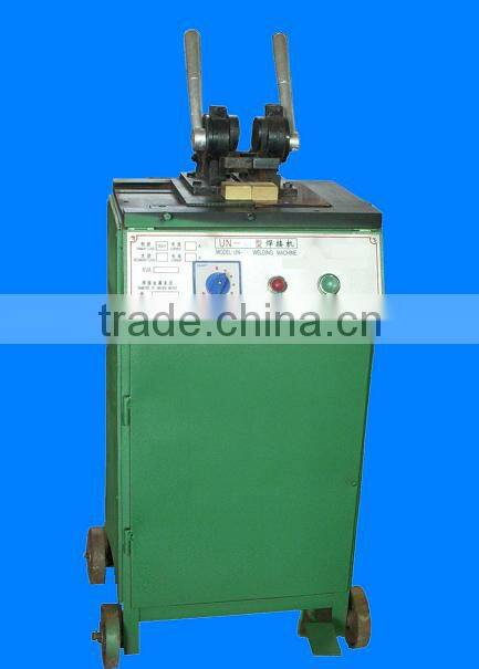 waste wire drawing equipment with dust removing function