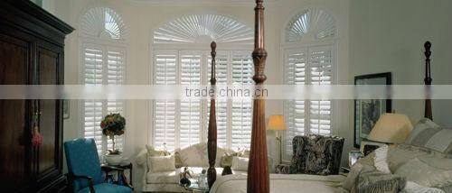 FSC Certificated Interior Wood shutter door, white primer Pine louver shutter door