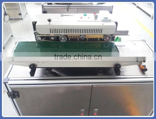 Small-scale kraft paper bag sealing machine