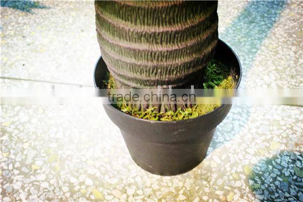 Artificial mini plastic palm trees 02F00300007 7ft tall single trunk 12 pcs of leaves areca-nuttree of Este