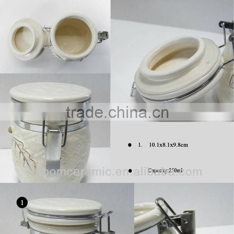 Ceramic sealed honey jar