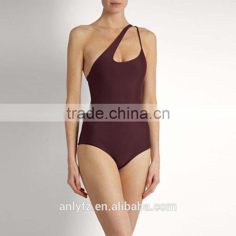 Hot Selling Ladies Swimwear Asymmetric Neckline One Price Swimsuit