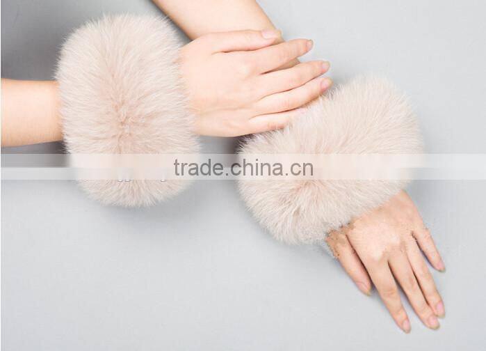 Fashion Accessory Genuine Silver Fox Fur Cuff / Real Fox Fur For Decorate
