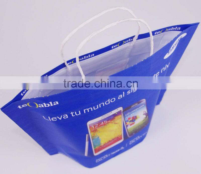 Colorful printed promotional kraft paper bags with twisted patch handle