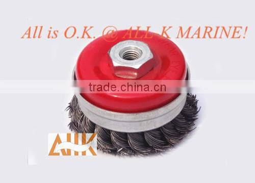 Knotted wire cup brush