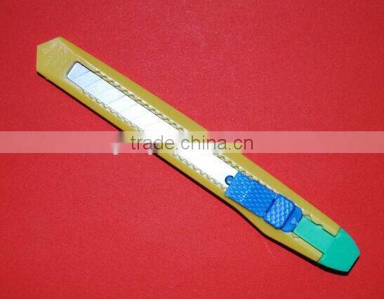 2014 sale paper slitting knife/ Art knife with plastic handle