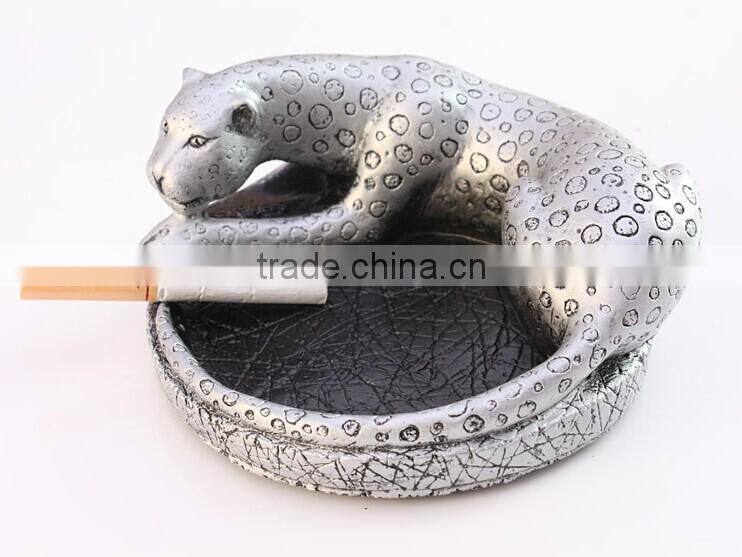 Couples dolphins for home resin decoration