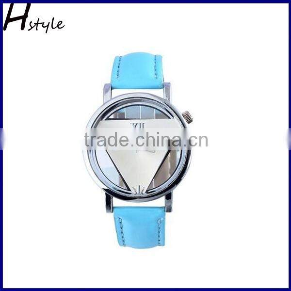 Unisex Hollowed-Out Triangular Dial Leather Band Quartz Wrist Watch Rose WP021