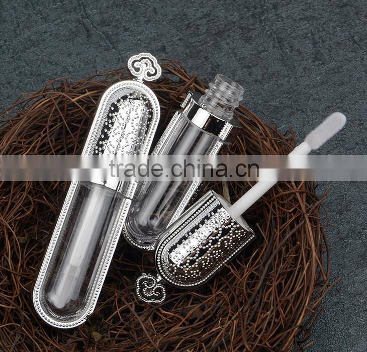 Small waterproof brush new design lip gloss tubes cosmetic packaging