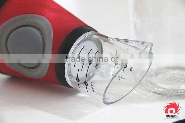 wholesale plastic Volume control small portable Kitchen glass oiler