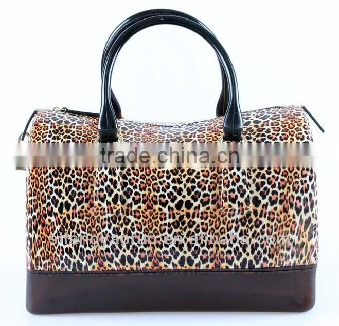 Fashionable new modern design handbags for mature women