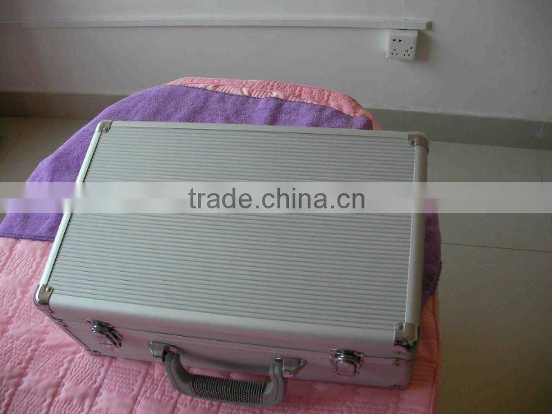 Hot sale g5 Portable vibrating body massager slimming machine/ hand held physiotherapy muscle vibrator