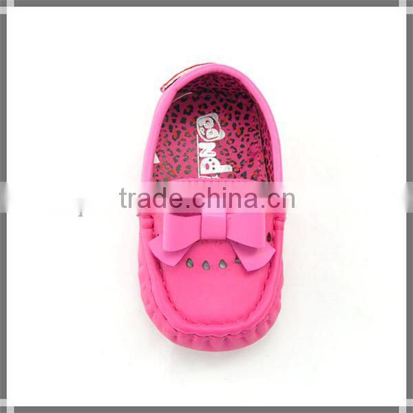 New model soft sole stylish baby crib shoes for girls