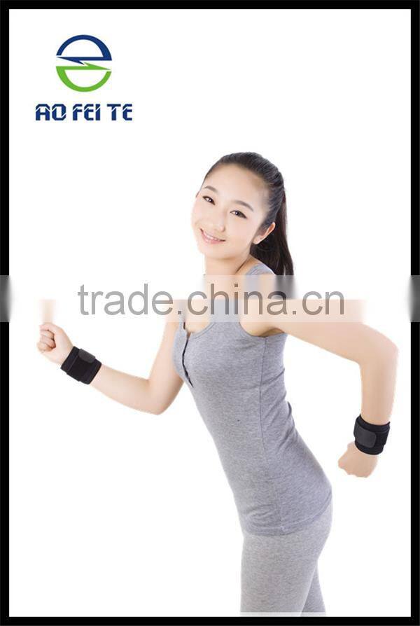 2015 New Wholesale Sports Breathable Support Wrist Brace
