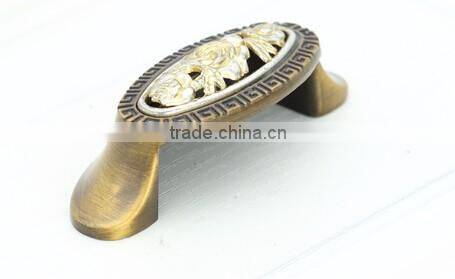 antique low price door handle for wooden wardrobe