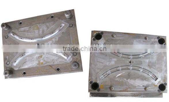Plastic handle mould
