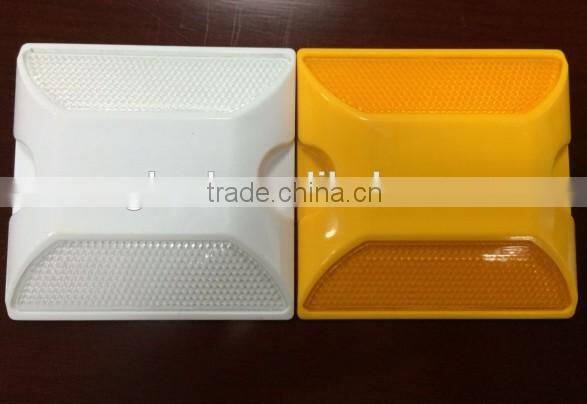 High strength reflective Plastic Road Stud for Roadway Safety