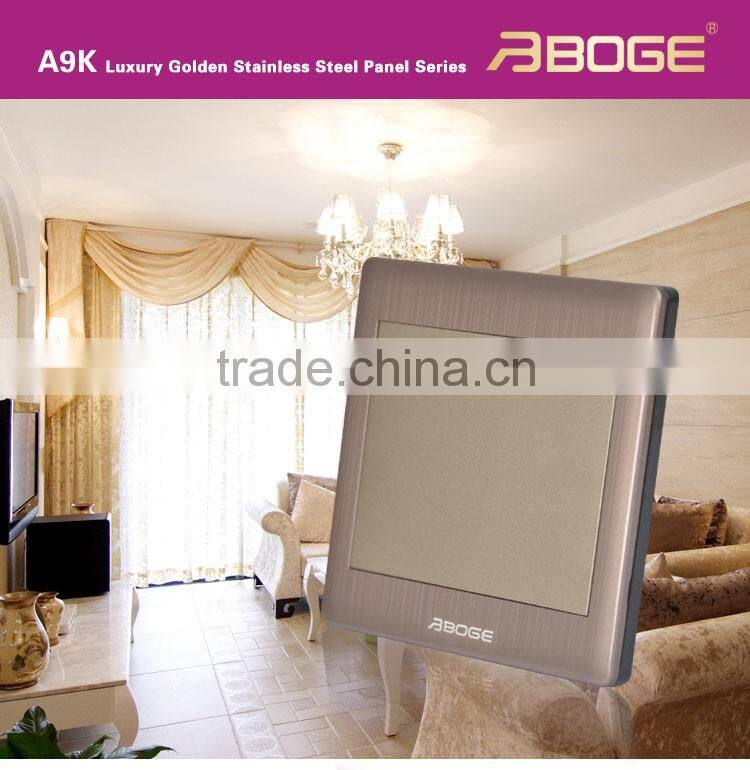 blank plate with golden color