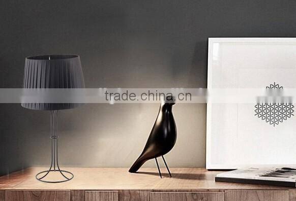 Modern Living Room Desk Lamp Metal Body With Fabric Lampshade Bedroom Table Lamp
