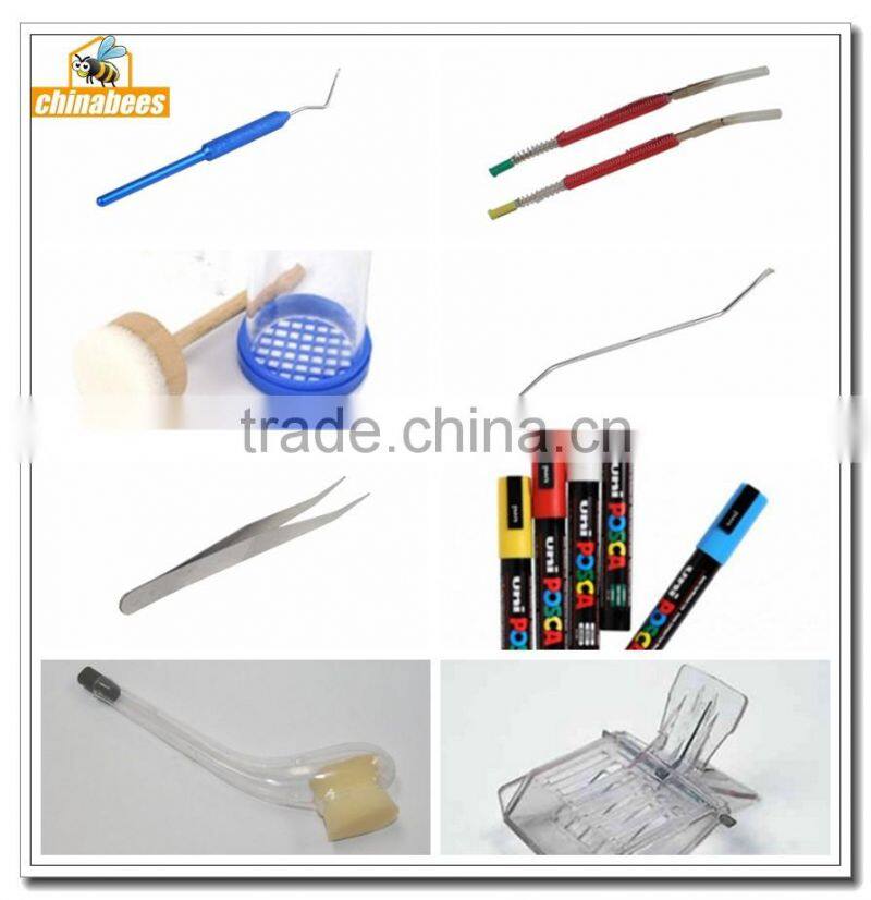 Wholesale beekeeping equipment plastic or bamboo material bee queen cage