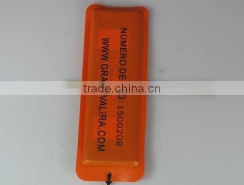 Passive Lightweight PVC RFID Costume Hang Tag with Low Cost