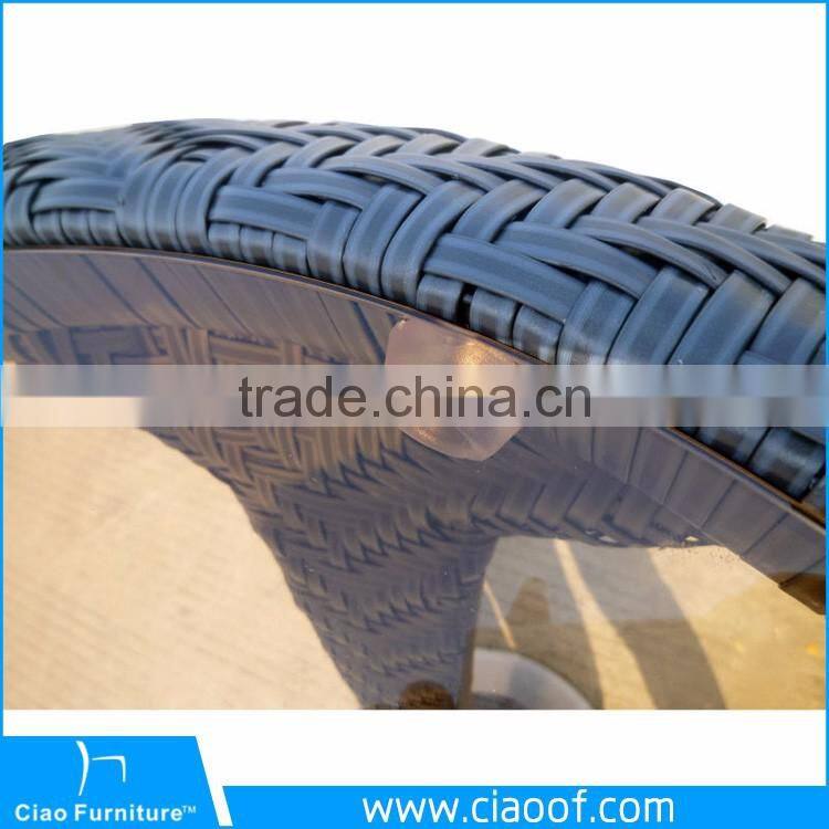 Durable outdoor types of rattan table