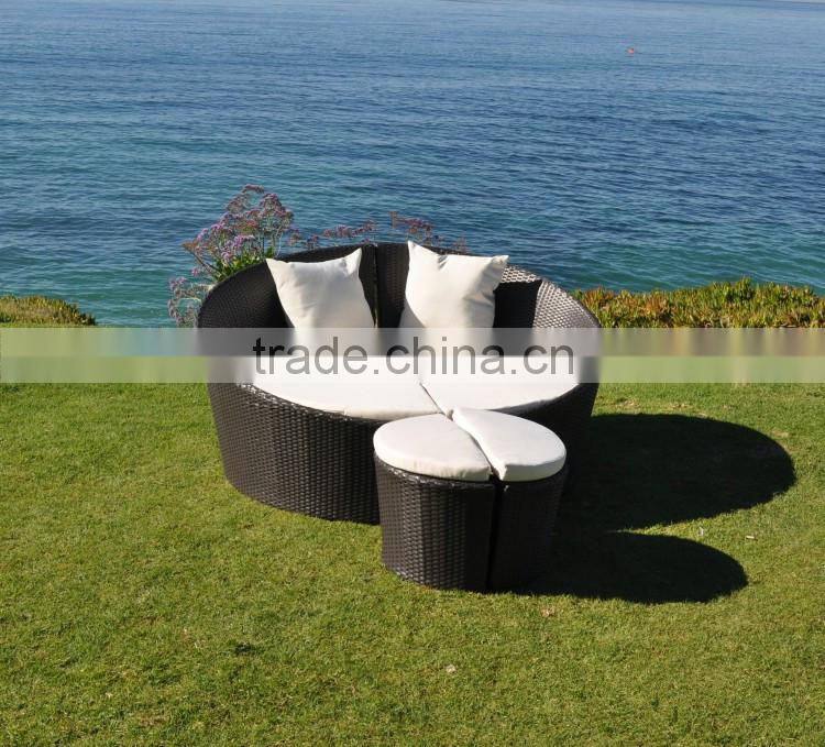 2017 Sigma Spring arrival all weather lightweight resin wicker outdoor sofa bed