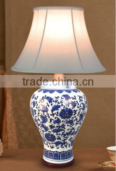 Chinese antique home decoration white and blue ceramic table lamp