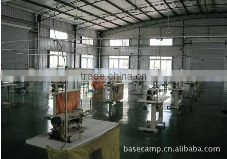 Contrast colour duck down mummy sleeping bag for camping