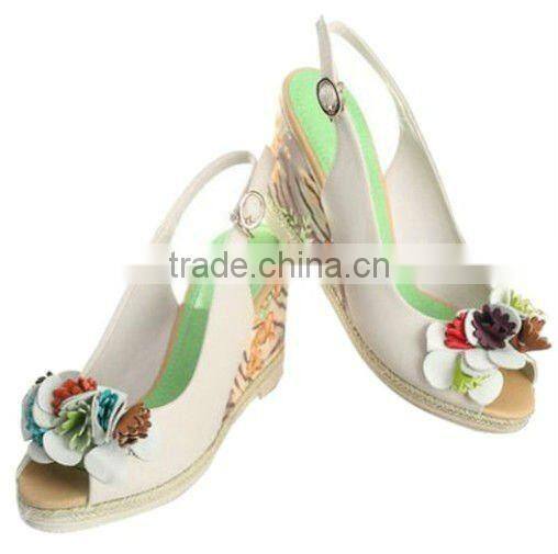 J0001 Lady fashion elastic gold acrylic rhinestone bracelet for any occasion