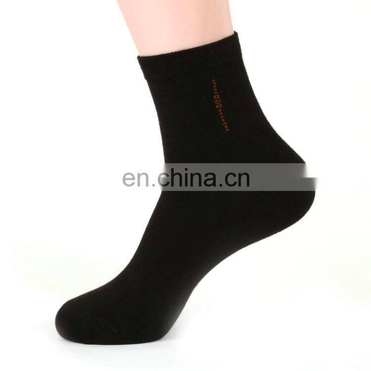 Wholesale Man Cotton Mid-calf Length Socks