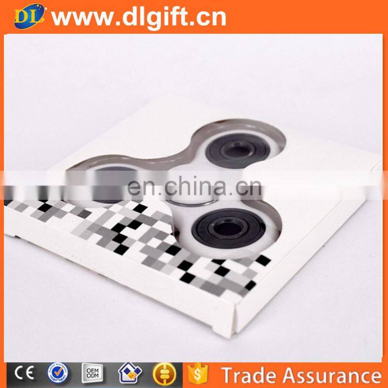 2017 Pop style Personalized cheap custom vision plastic hand spinner toys