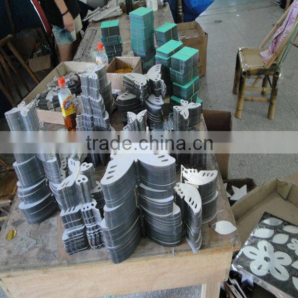 Lovely Cutting Shaped Mirror Board