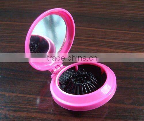 pocket hair bush with mirror