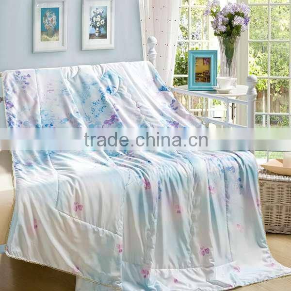 Luxury quilted silk fabric bedding set/polyesster printed quilt