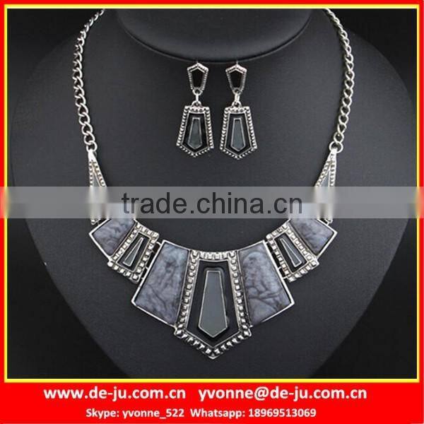 Green Square Stone Cheap Necklace And Earring Sets
