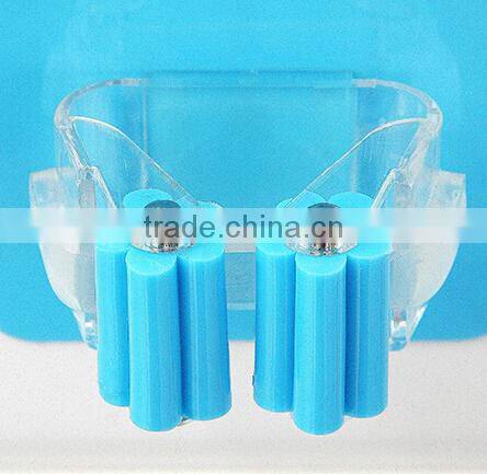 Wholesale Stock Magic Wall Suction Plastic Mop Handle Storage Holder
