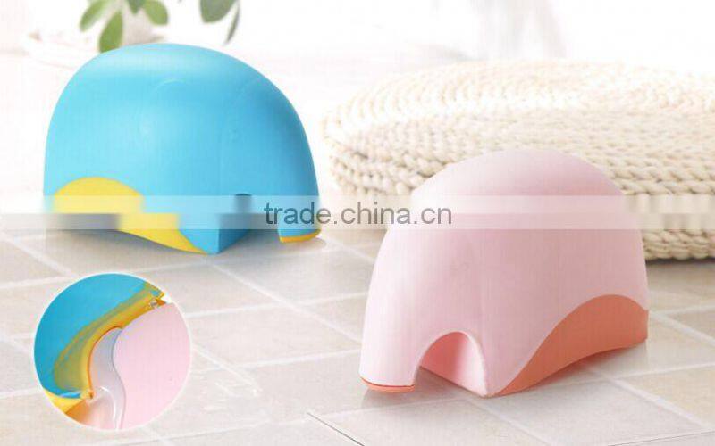 New baby care shampoo cups softy silica gel water cup children bailer
