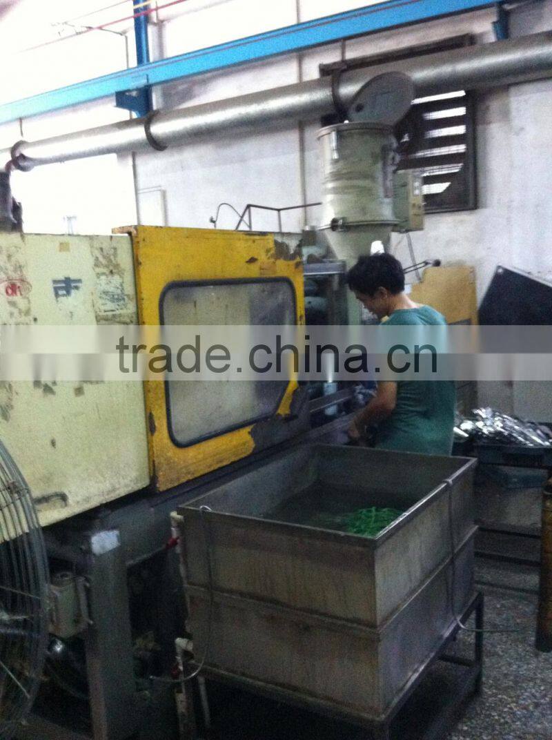 Plastic Handle Black Stainless Steel Kitchen Scissors RTKS007AP