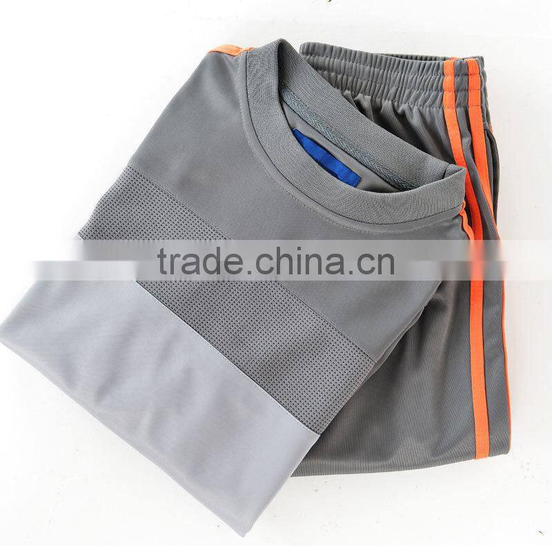 2016 new style Ladie's sports wear set with round neck by factory