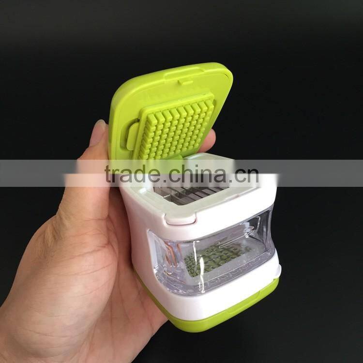 Kitchen Gadget Magic Garlic Peeler Peeled Garlic skin peeler stainless steel pressure slices and dices garlic peeler