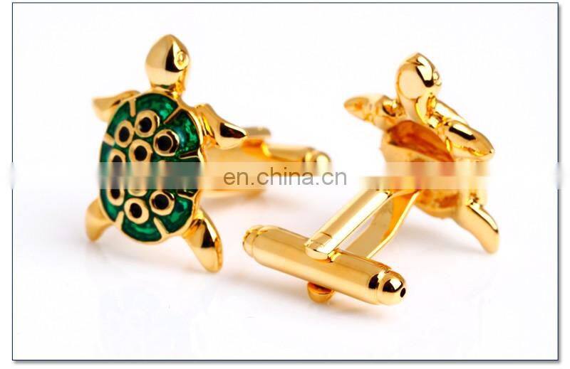 Lovely Green Turtle Men Shirt Gold Cufflinks