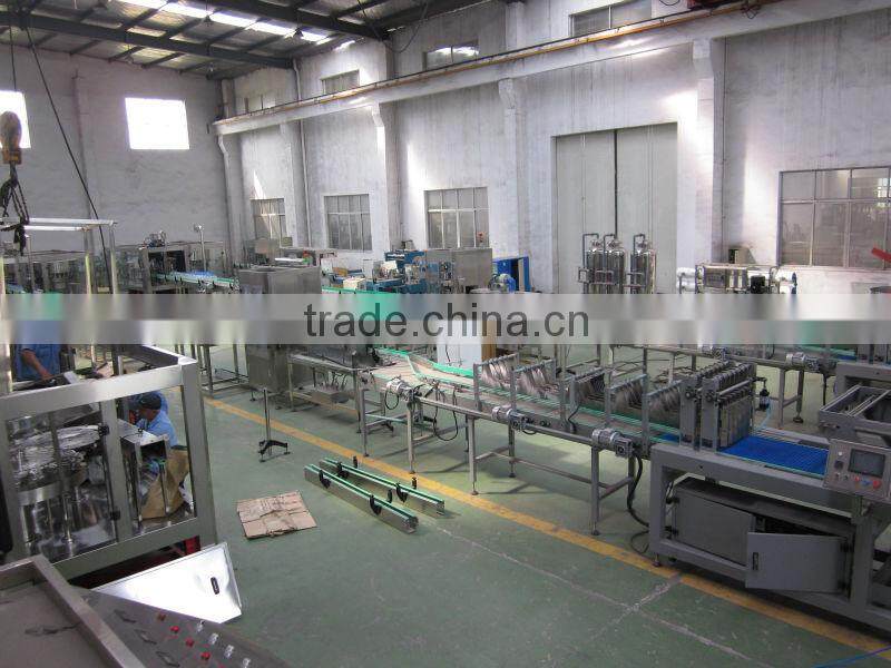 Automatic glass bottle juice filling machine