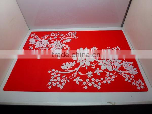 different sizes non stick and heat resisitant silicone dinner table mat