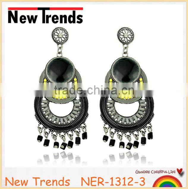 Big circle studs earrings with small acrylic beads