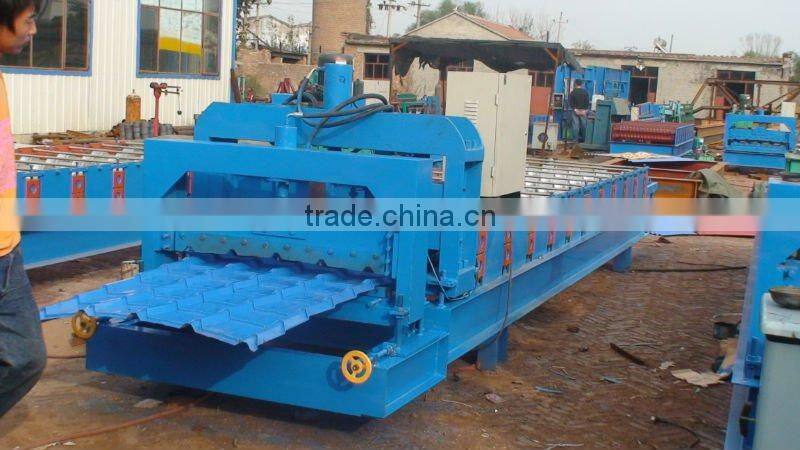 Glazed tile roll forming machine