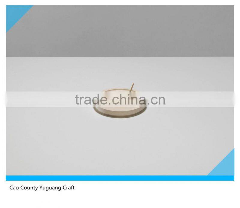 set of 4 round natural wooden plates for food