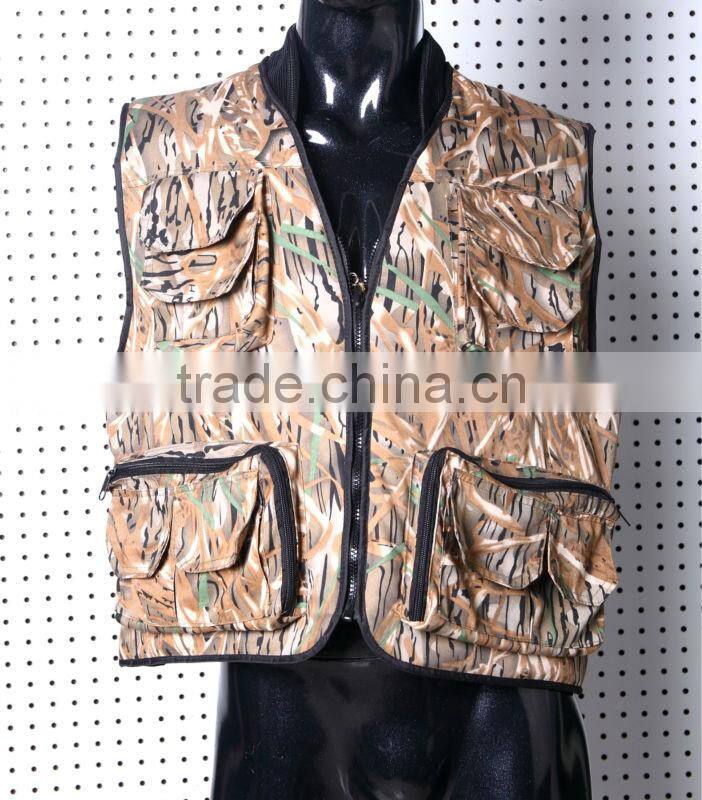 2016 Latest design workable price fashion casual camouflage fishing vest