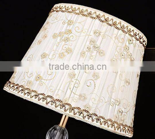 Concise design clear K9 crystal table lamp with white color lace lampshade